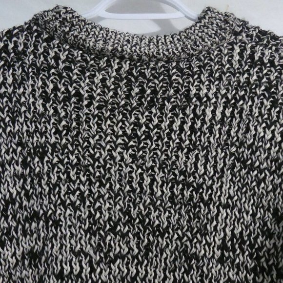 H&M | medium, m | oversized black and white knit sweater | BNWOT - Picture 10 of 16